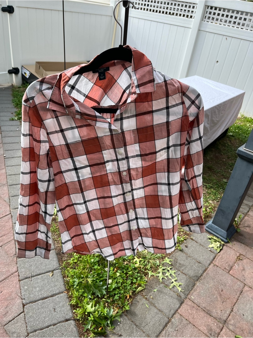 Ann Taylor Button-Down Plaid Shirt in Rust and White small petite